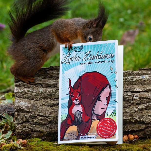 Buchcover mit Eichhörnchen (Bild: ShepArt)